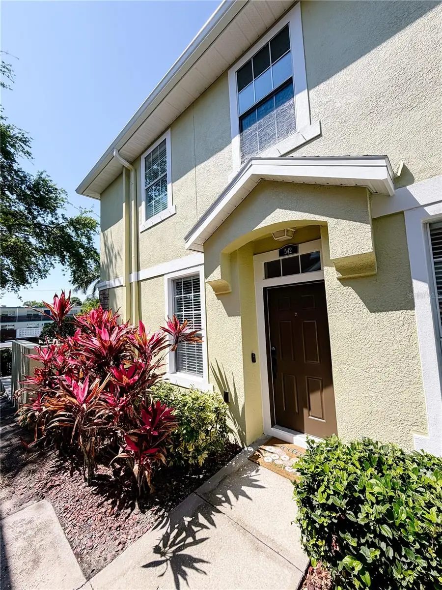 542 51st Avenue N, Saint Petersburg, FL 33703 - #2