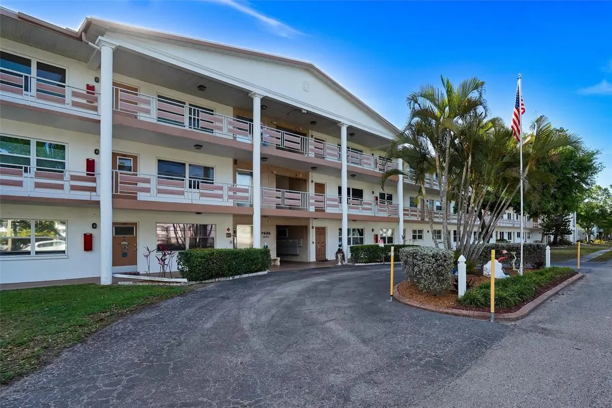 6015 19th Street N #109, Saint Petersburg, FL 33714 - #1