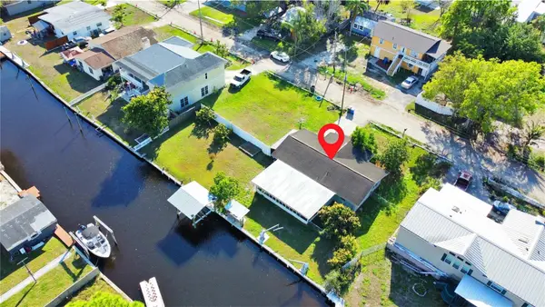 133 NW 18th Street, RUSKIN, FL 33570