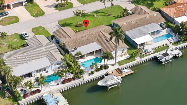 1971 Massachusetts Avenue Ne, ST PETERSBURG, FL 33703