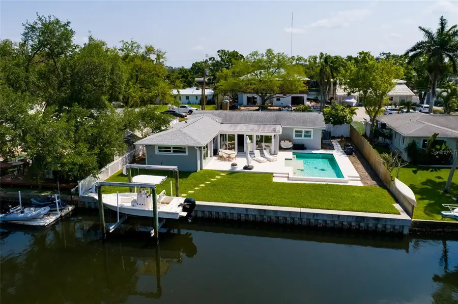 9294 Treasure Lane Ne, Saint Petersburg, FL 33702 - #2