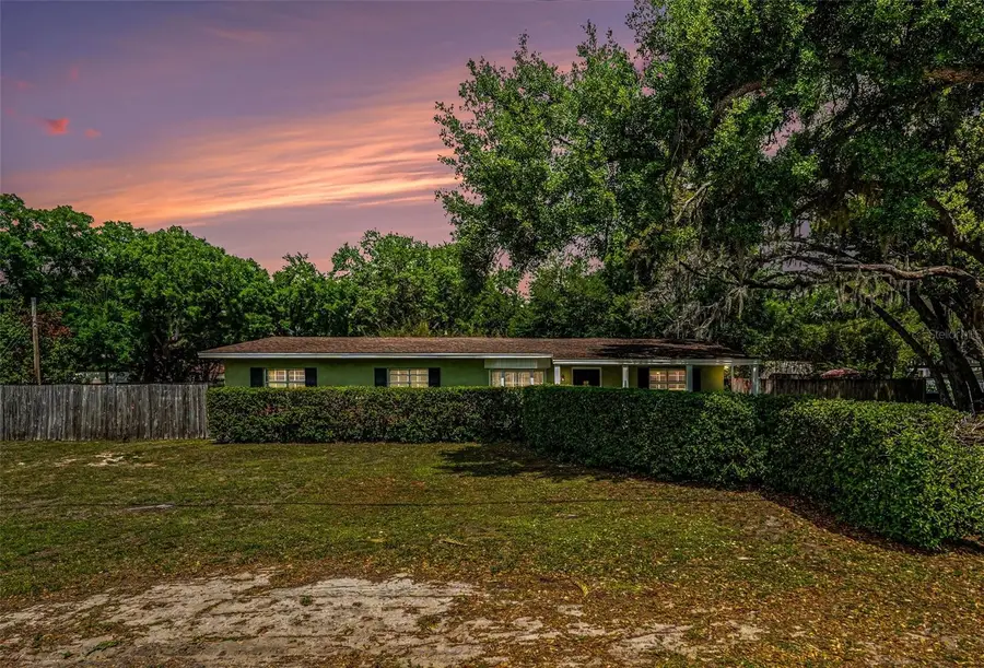 15402 Lake Magdalene Boulevard, Tampa, FL 33613 - #2