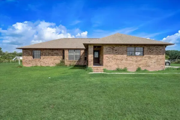 2950 Flounder Creek Road, MIMS, FL 32754