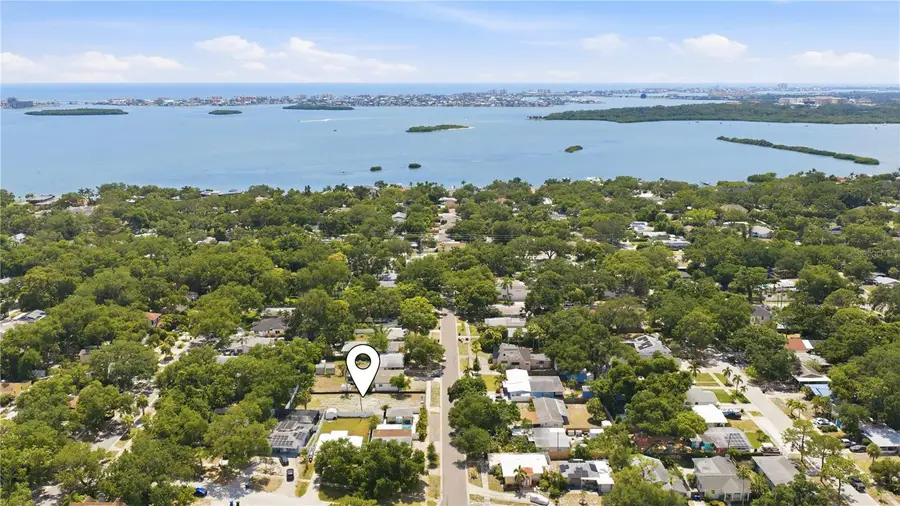 8056 28th Avenue N, Saint Petersburg, FL 33710 - #3