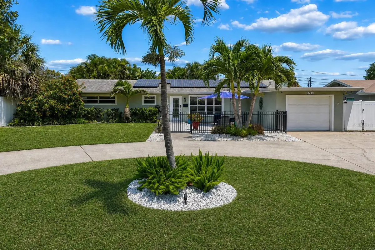 6765 11th Avenue N, Saint Petersburg, FL 33710 - #1