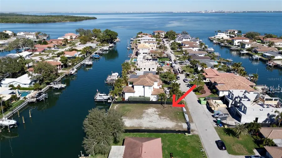 2019 Illinois Avenue Ne, Saint Petersburg, FL 33703 - #2