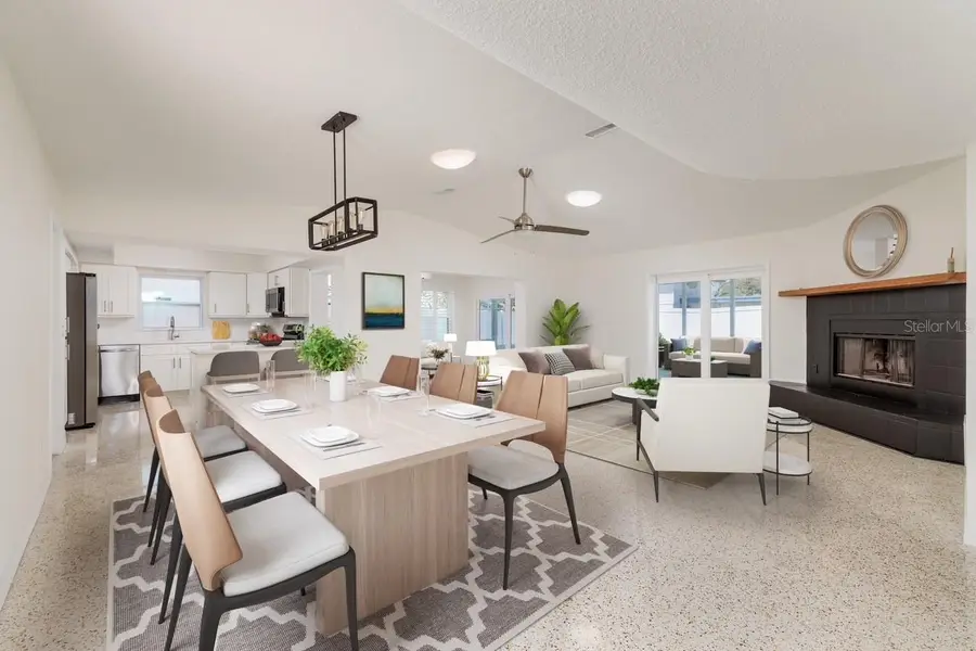 2107 Dolphin Boulevard S, Saint Petersburg, FL 33707 - #2