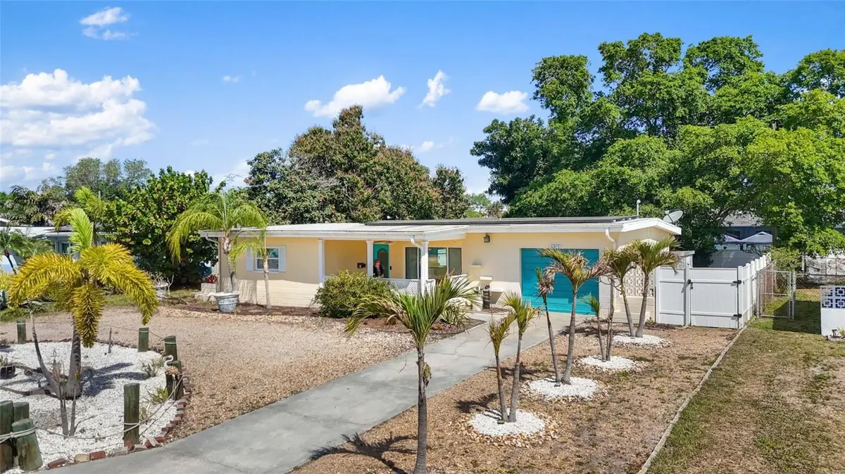 6447 17th Place N, Saint Petersburg, FL 33710 - #1