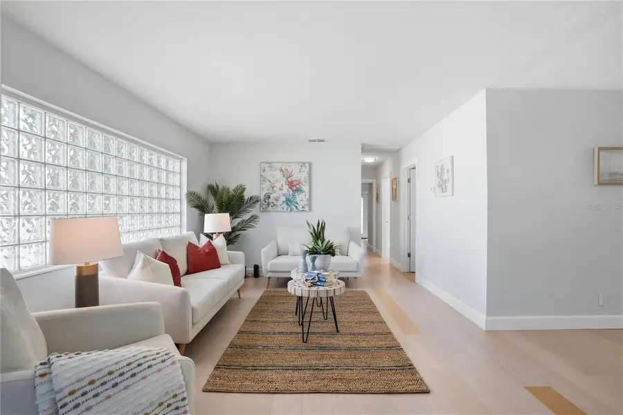 4043 Shore Acres Boulevard Ne, Saint Petersburg, FL 33703 - #2