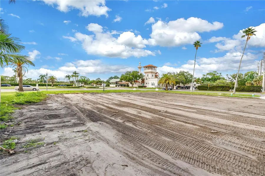 515 Snell Isle Boulevard Ne, Saint Petersburg, FL 33704 - #2