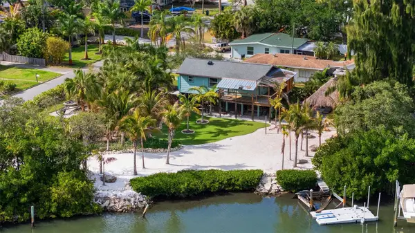 2700 44th Street S, GULFPORT, FL 33711