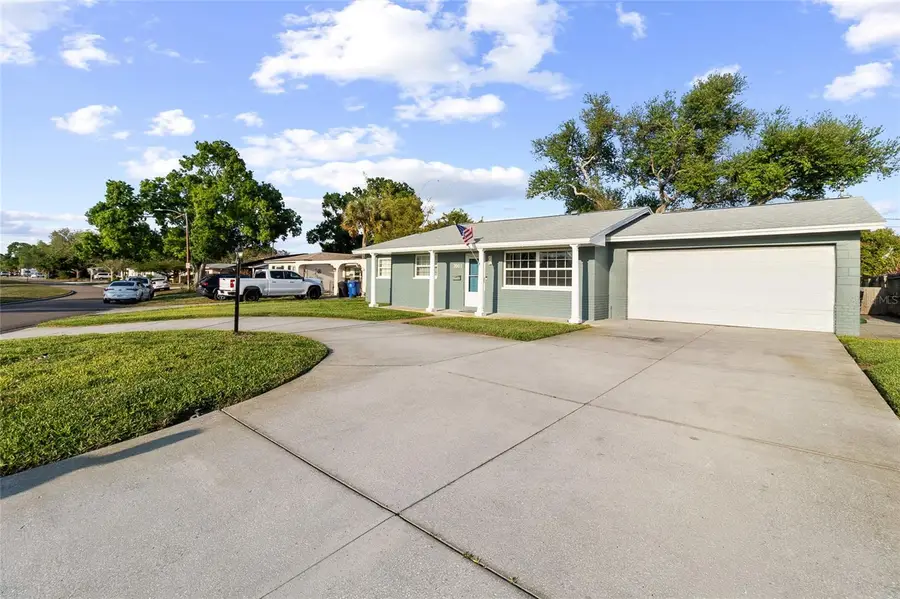 7001 18th Street N, Saint Petersburg, FL 33702 - #3