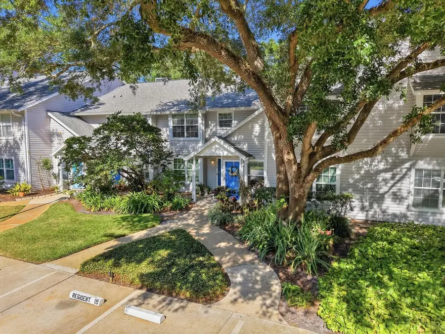3213 Valley Oaks Drive, Tampa, FL 33618 - #2