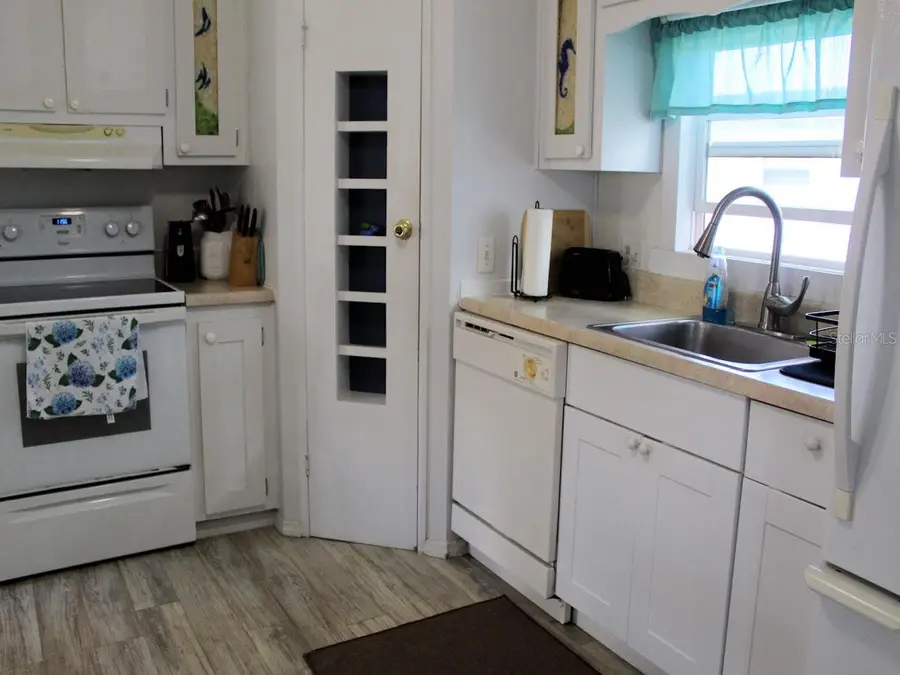 47 Thatch Palm Street W, Largo, FL 33770 - #2