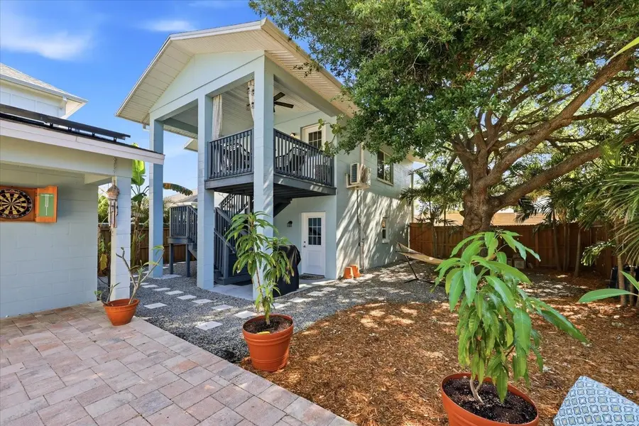 3021 10th Street N, Saint Petersburg, FL 33704 - #2