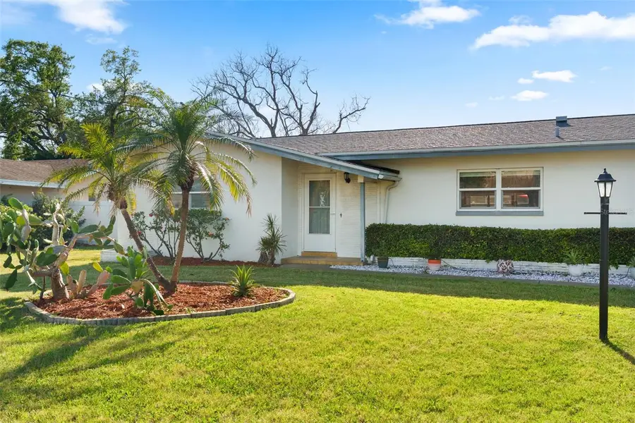 1768 Harbor Circle E, Largo, FL 33770 - #2