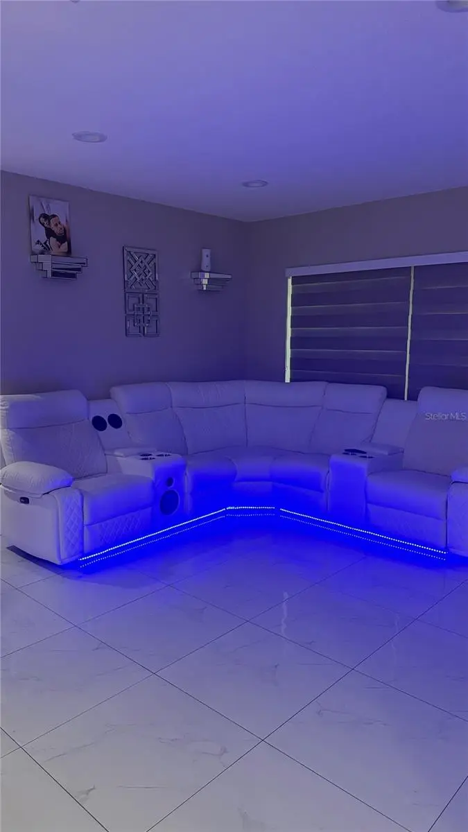 2106 W Cluster Avenue, Tampa, FL 33604 - #2