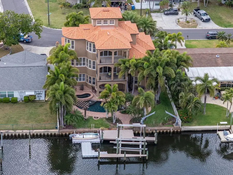 507 Driftwood Drive E, Palm Harbor, FL 34683 - #3