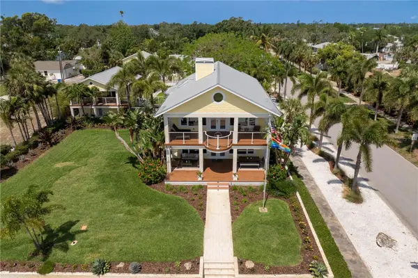 1803 Beach Drive Se, ST PETERSBURG, FL 33705