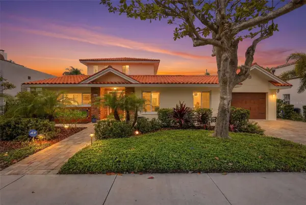 125 23rd Avenue Ne, ST PETERSBURG, FL 33704