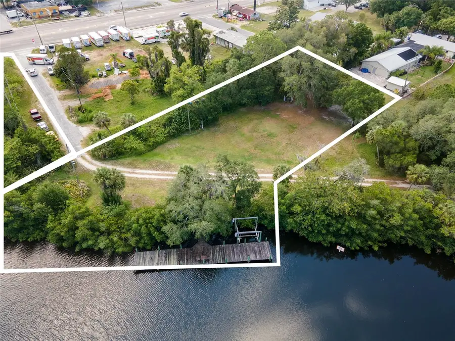 102 Dickman Drive Sw, Ruskin, FL 33570 - #2