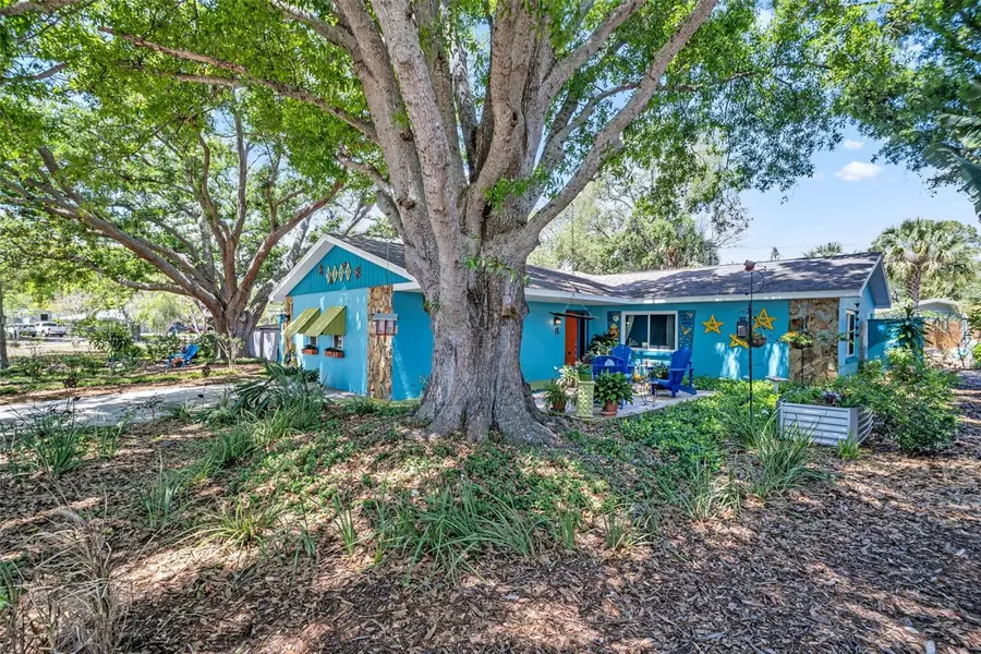 2159 Barcelona Way S, Saint Petersburg, FL 33712 - #2