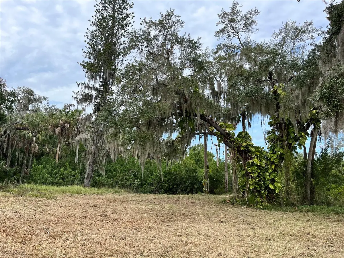 6715 16th Avenue E, Palmetto, FL 34221 - #1