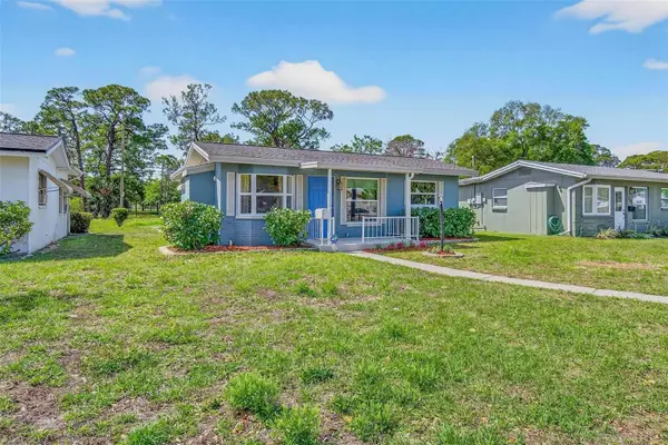 760 71st Avenue N, ST PETERSBURG, FL 33702