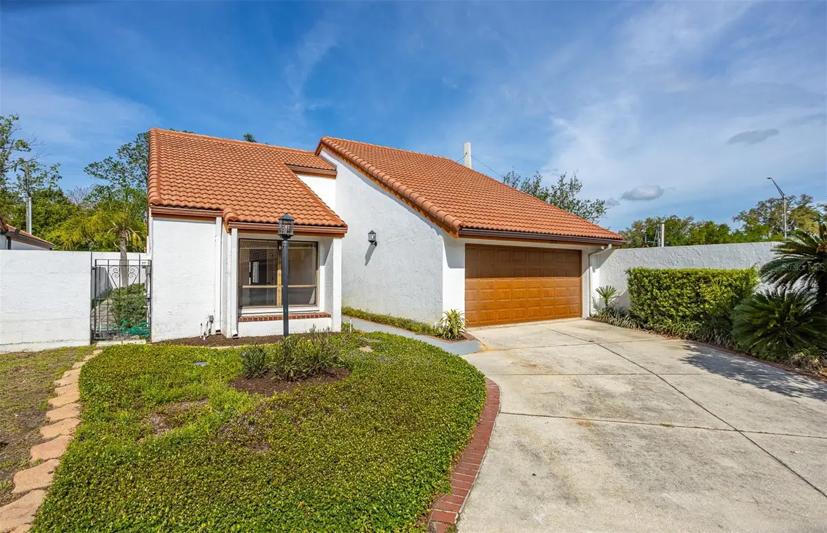 11508 Robles Del Rio Place, Temple Terrace, FL 33617 - #1