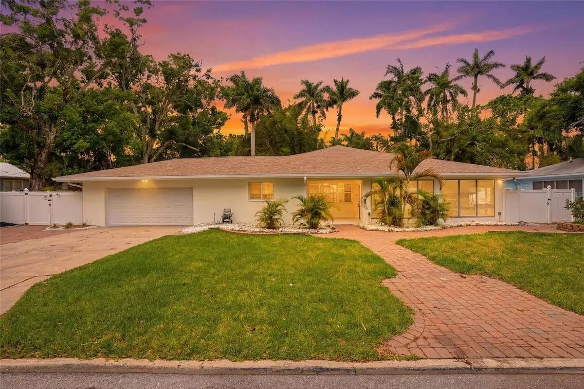 2004 Virginia Drive, Bradenton, FL 34205 - #1