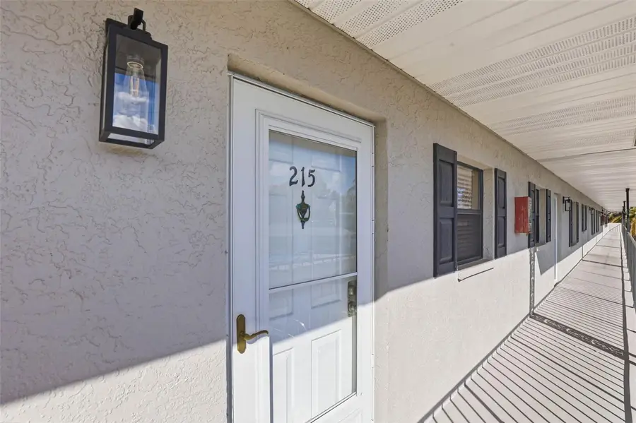 101 Lake Avenue Ne #215, Largo, FL 33771 - #2