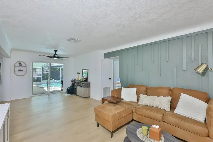 8391 59th Lane N, Pinellas Park, FL 33781 - #3