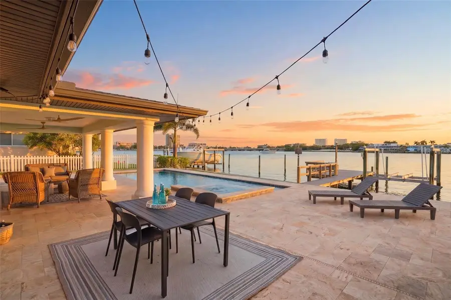 7172 S Shore Drive S, Saint Petersburg, FL 33707 - #3