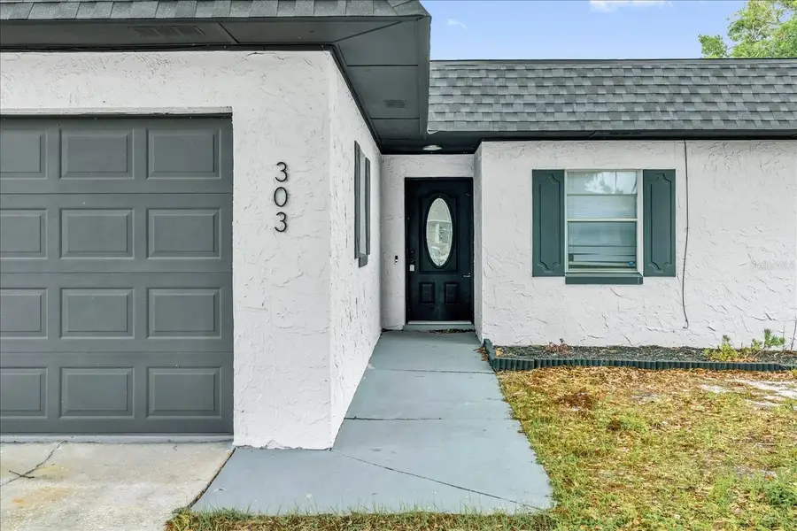 303 Dillon Street, Winter Haven, FL 33880 - #2