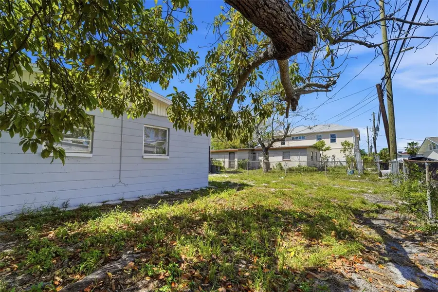 3235 Emerson Avenue S, Saint Petersburg, FL 33712 - #3