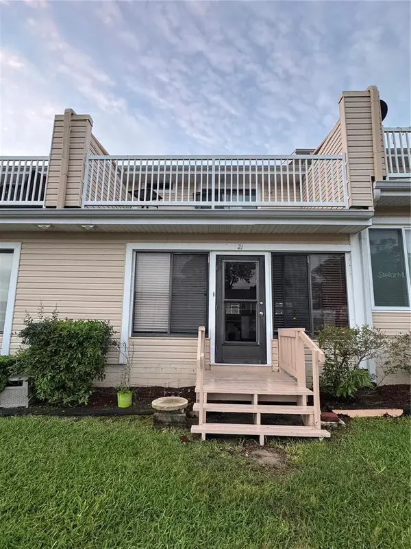 11001 SE Sunset Harbor Road #D21, SUMMERFIELD, FL 34491