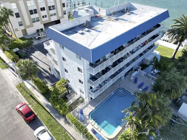 800 Bayway Boulevard #28, CLEARWATER BEACH, FL 33767