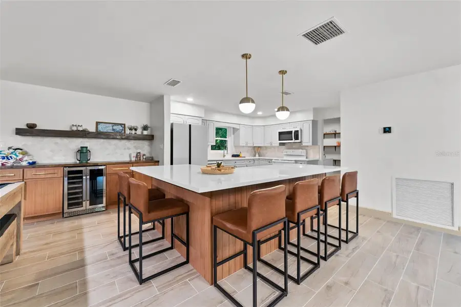 1830 Lakeview Rd, Clearwater, FL 33764 - #3