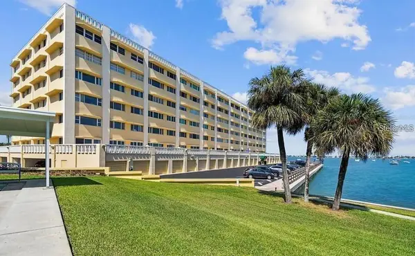 100 Bluff View Drive #308A, BELLEAIR BLUFFS, FL 33770
