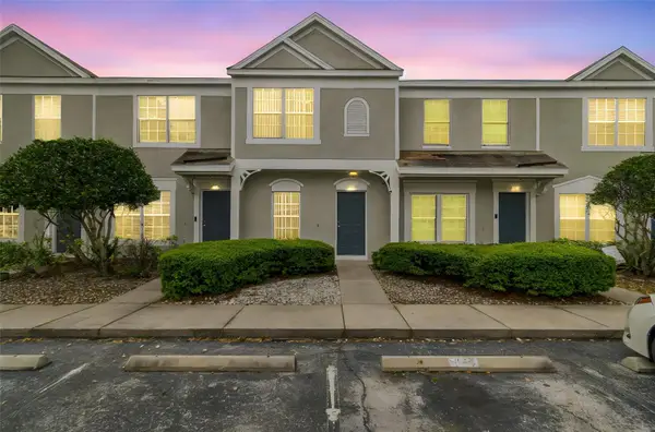 2237 Lake Woodberry Circle, BRANDON, FL 33510