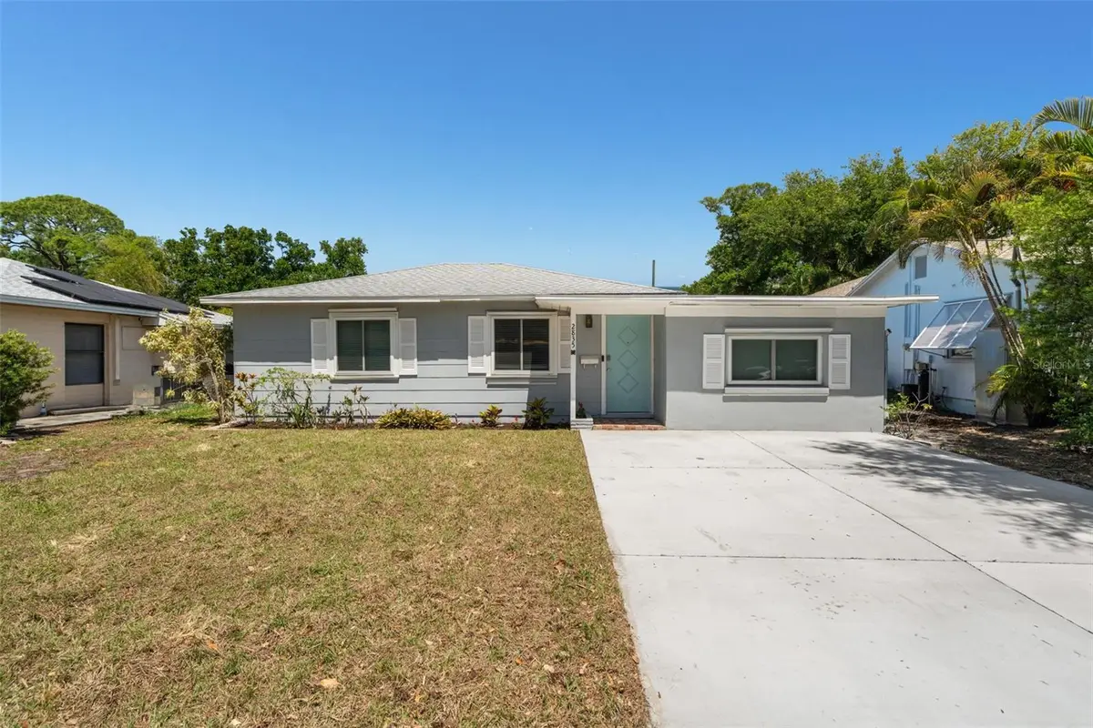 2835 11th Avenue N, Saint Petersburg, FL 33713 - #1