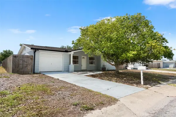 1415 Brixton Lane, HOLIDAY, FL 34691