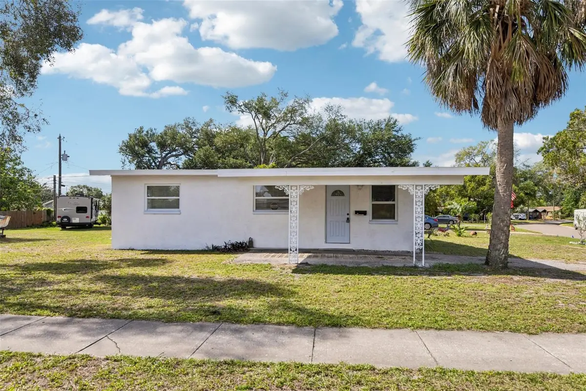 225 SE Jefferson Circle N, Saint Petersburg, FL 33703 - #1