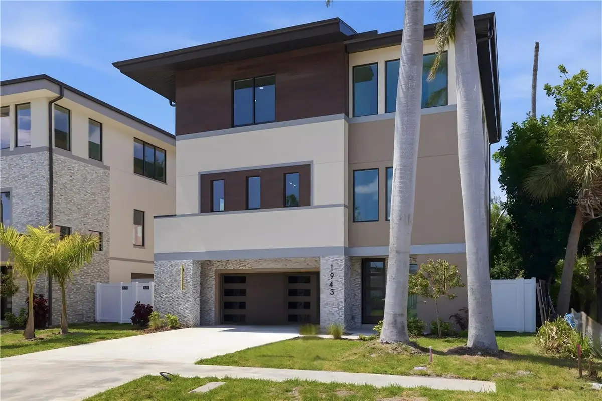 1943 Shore Acres Boulevard Ne, Saint Petersburg, FL 33703 - #1