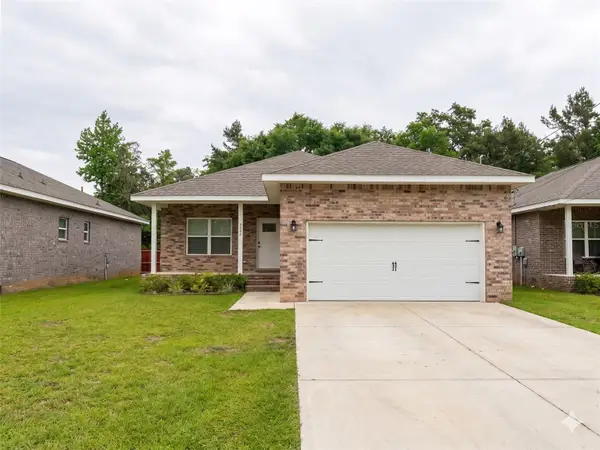 3044 N 7th Avenue, MILTON, FL 32583
