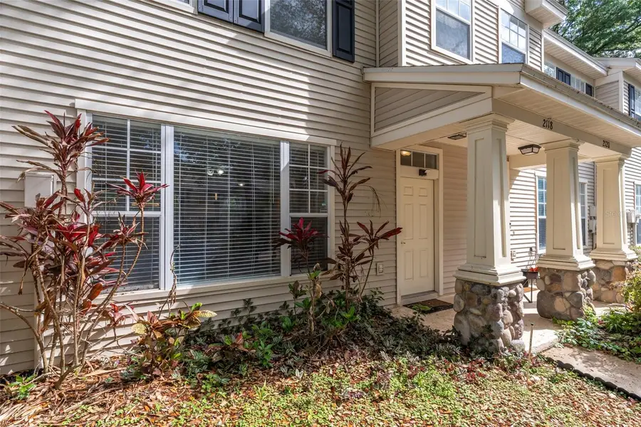 2118 Golden Oak Ln, Valrico, FL 33594 - #3