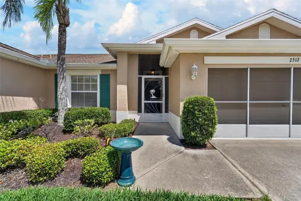 2312 Brookfield Greens Circle #61, SUN CITY CENTER, FL 33573