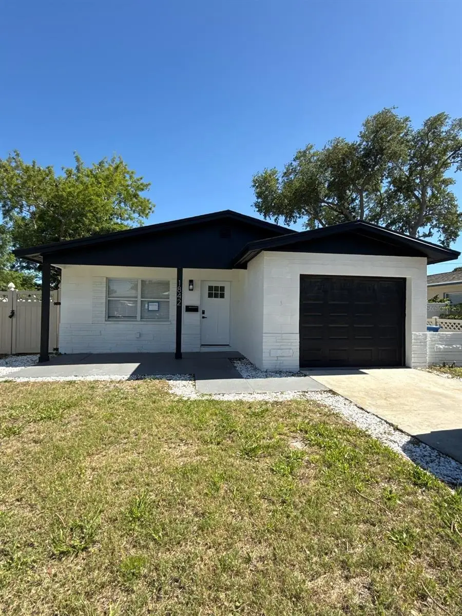 1842 Maryland Avenue Ne, Saint Petersburg, FL 33703 - #1
