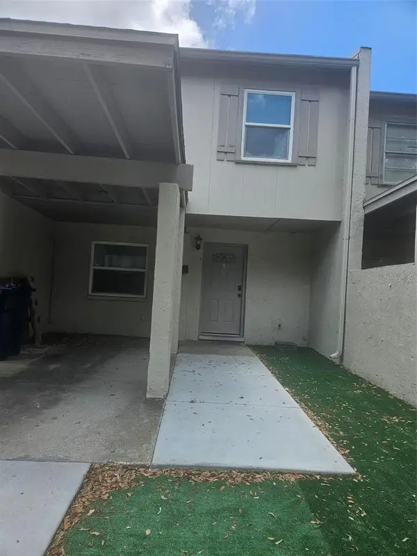 5134 Tennis Court Circle, TAMPA, FL 33617