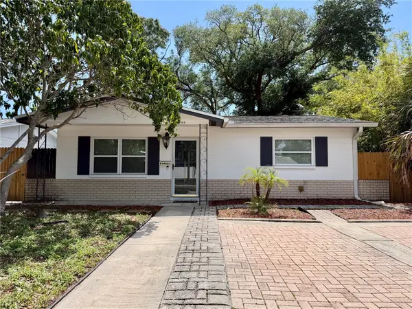 166 SW Lincoln Circle N, ST PETERSBURG, FL 33703